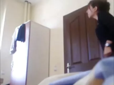 Трах утрьох на еротика видео кухні